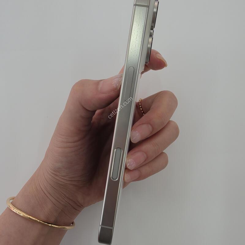 ������16���� 256GB �ǹ� ����S