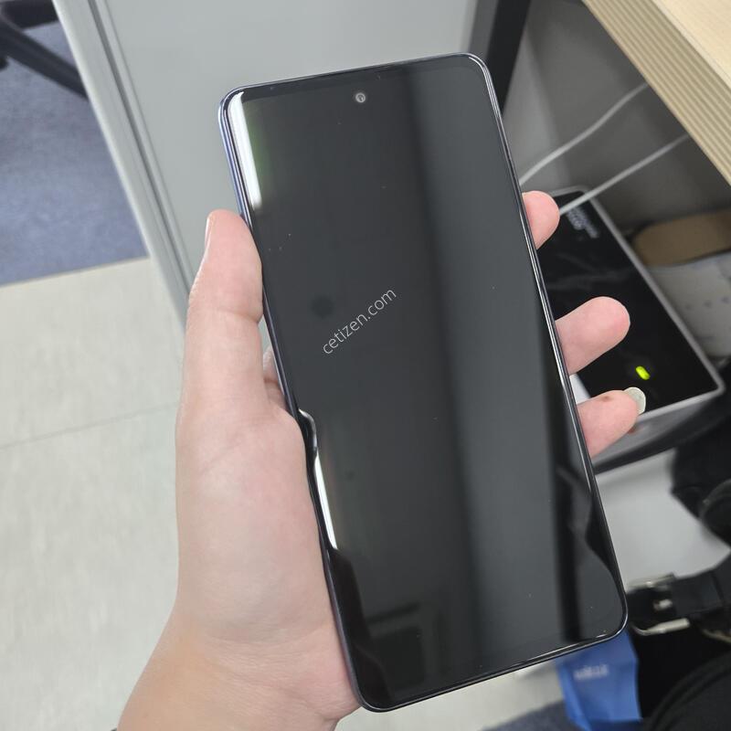 LG Q92 ���� 128GB AAA�� �Ǹ�