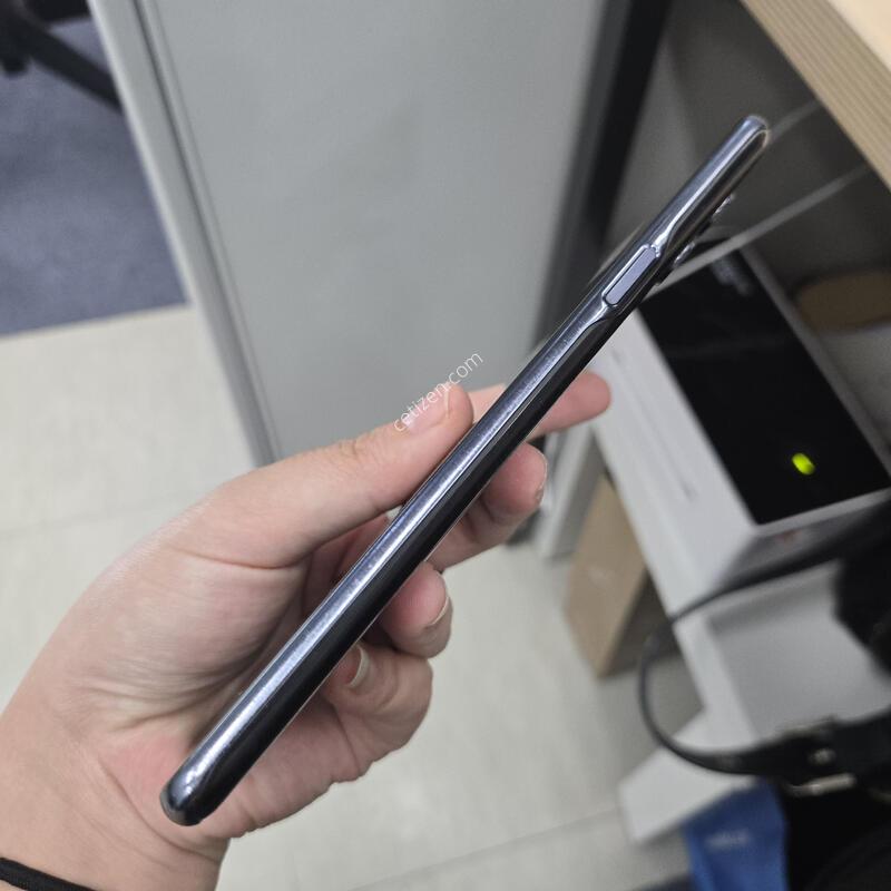 LG Q92 ���� 128GB AAA�� �Ǹ�