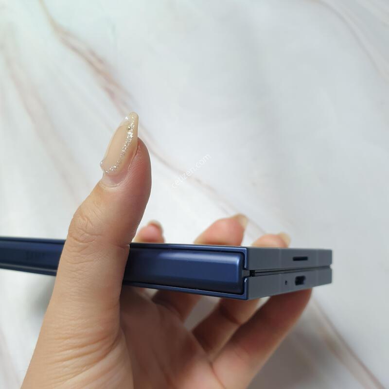 SK ������ Z����6 5G ���� 256G S�� �Ǹ��մϴ�