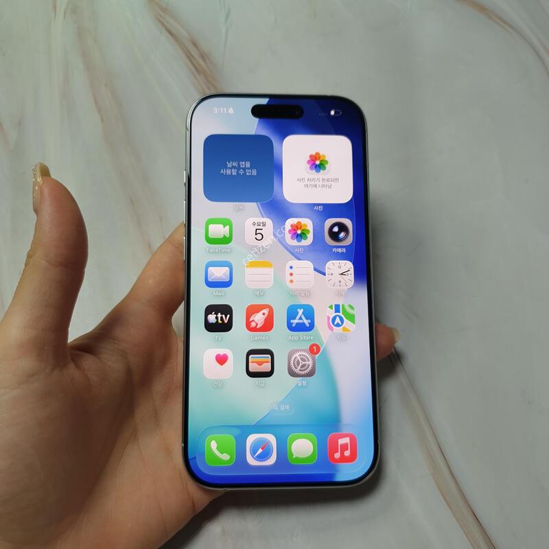 ������16���� ȭ��ƮƼŸ�� 128G ������ �Ǹ��մϴ�