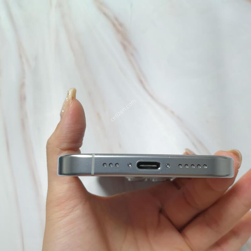 ������16���� ȭ��ƮƼŸ�� 128G ������ �Ǹ��մϴ�