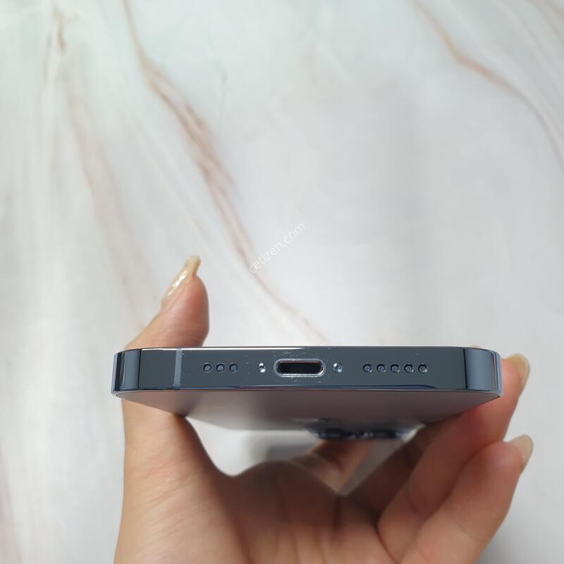 ������13���� ���� 256G A�� �Ǹ��մϴ�