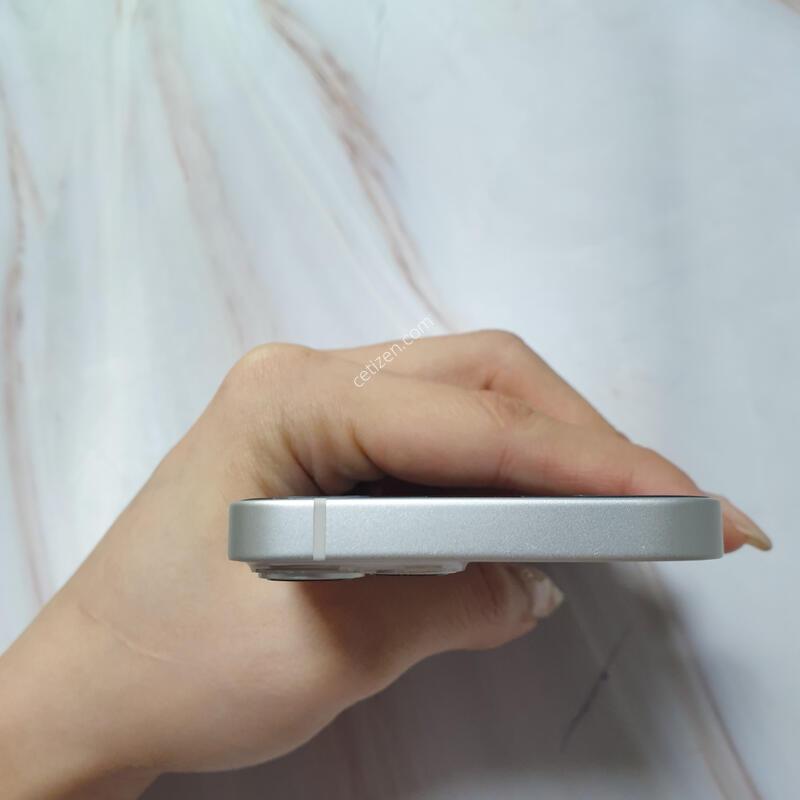������13�̴� ȭ��Ʈ 256G A�� �Ǹ��մϴ�