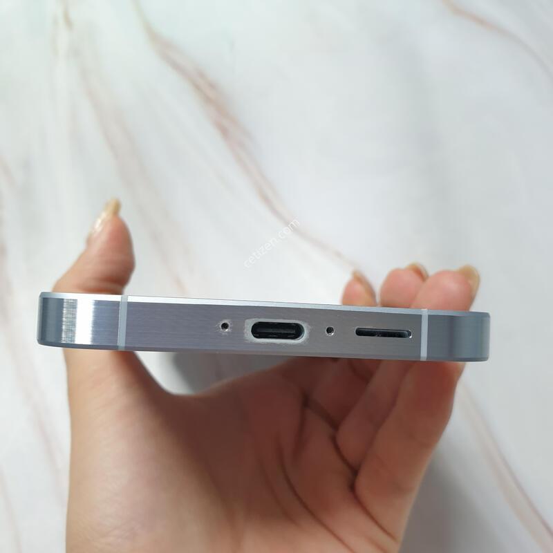 SK ������ ����5 ���̽����� 128G S�� �Ǹ��մϴ�