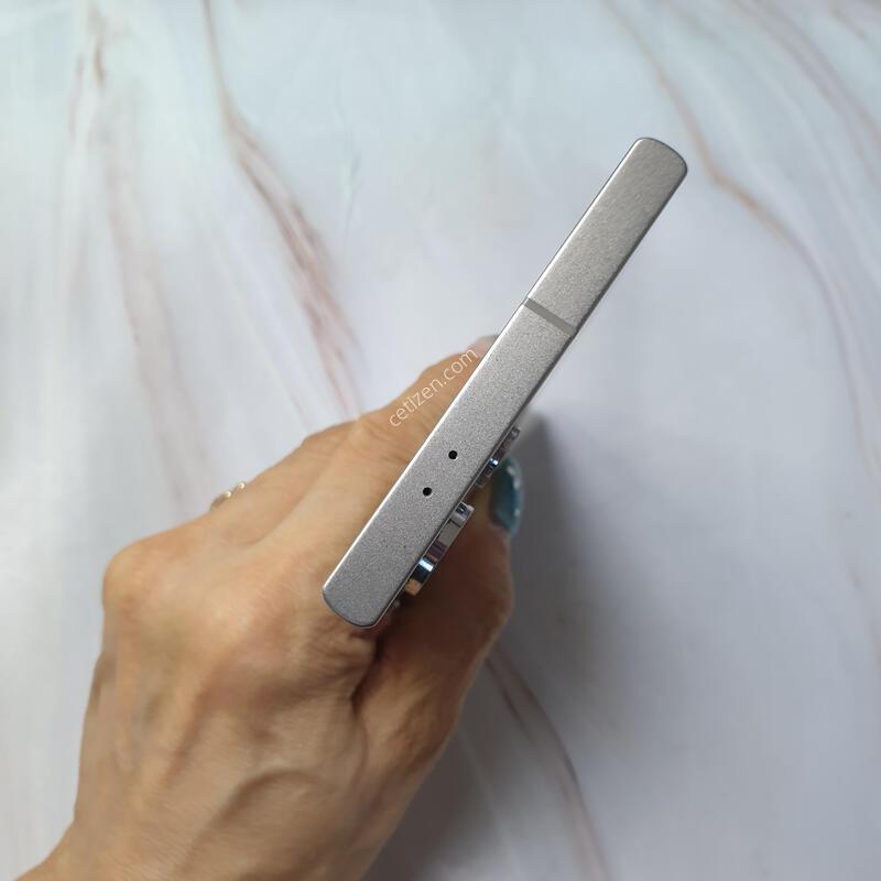 SK ������ S24��Ʈ�� ƼŸ���׷��� 256G A�� �Ǹ��մϴ�