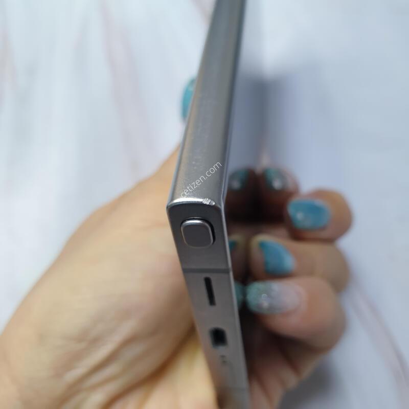 SK ������ S24��Ʈ�� ƼŸ���׷��� 256G A�� �Ǹ��մϴ�