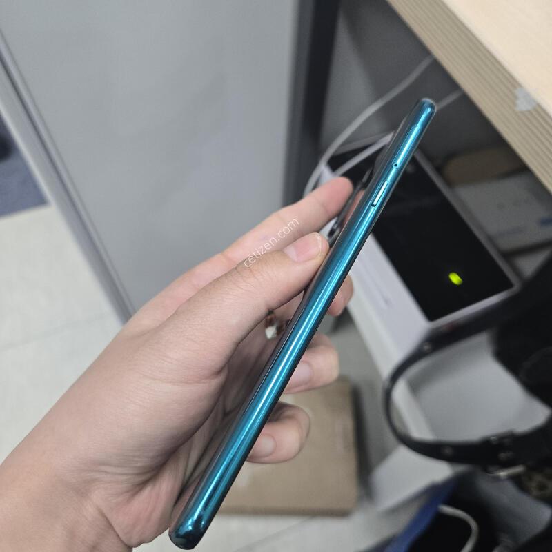 ������ A9���� �׸� 128GB ���ܻ� ����