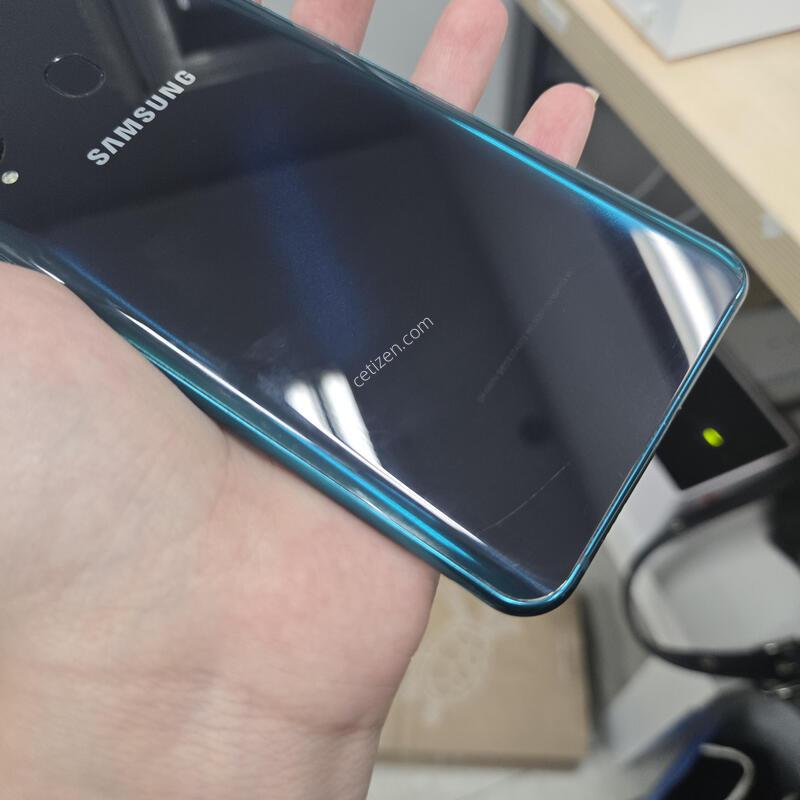 ������ A9���� �׸� 128GB ���ܻ� ����