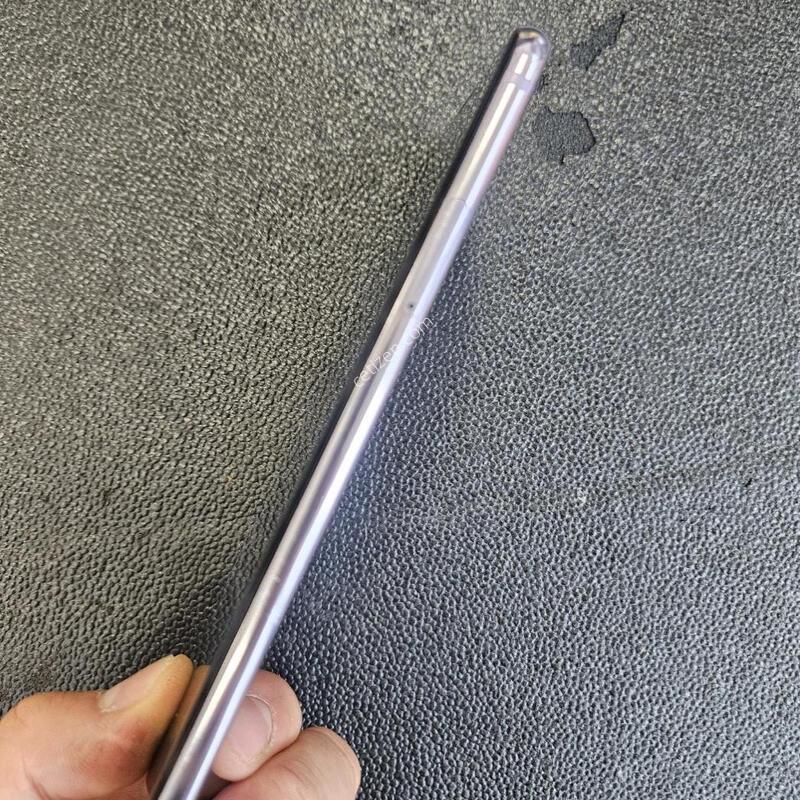 ������ ����V30S �������� �ܸ��� �߰���