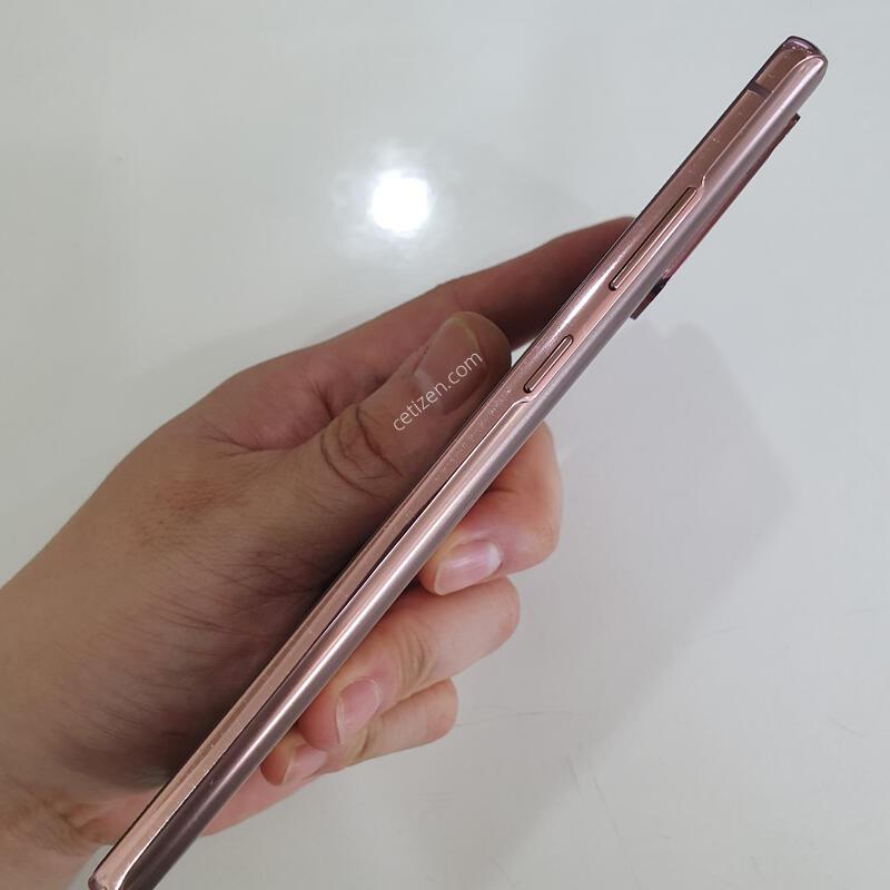 �����ó�Ʈ20 256G ���ܻ� ���±� �߰��� �����