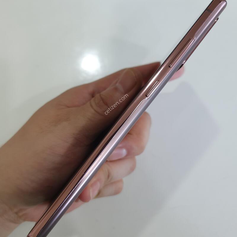 �����ó�Ʈ20 256G ���±� �߰��� �����