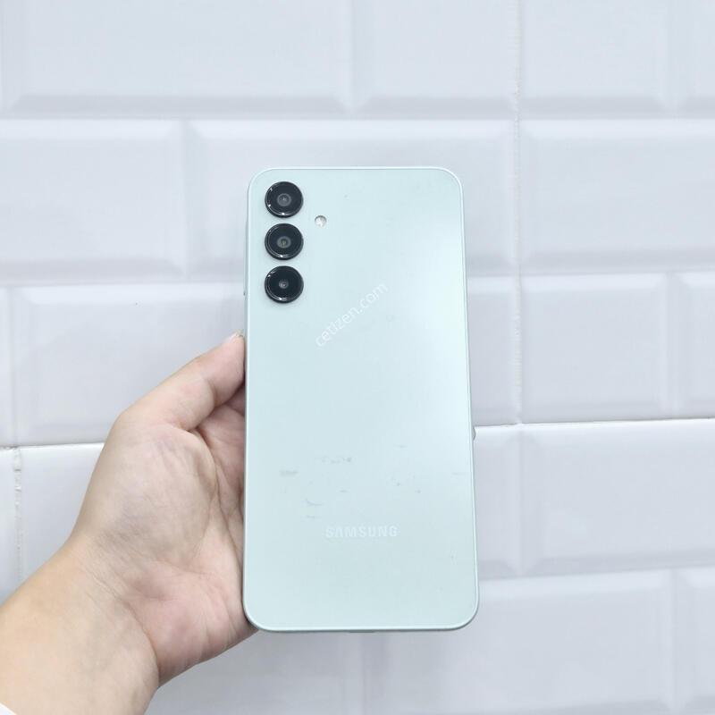 ������A16 �׸� 128GB