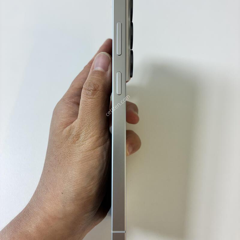 ������ S26��Ʈ�� ȭ��Ʈ���� 512G AA����ǰ ������ �Ǹ��մϴ�.