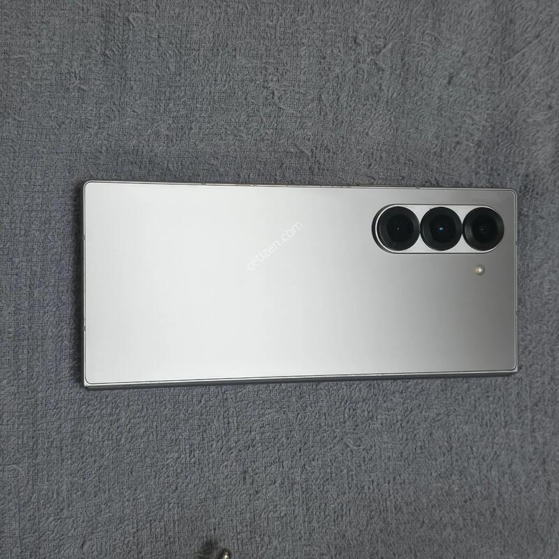 �Ｚ ������ Z����6 �ǹ� 256GB �� ��ǰ�� �Ǹ�