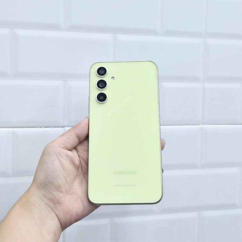 ����������4 ���� 128GB