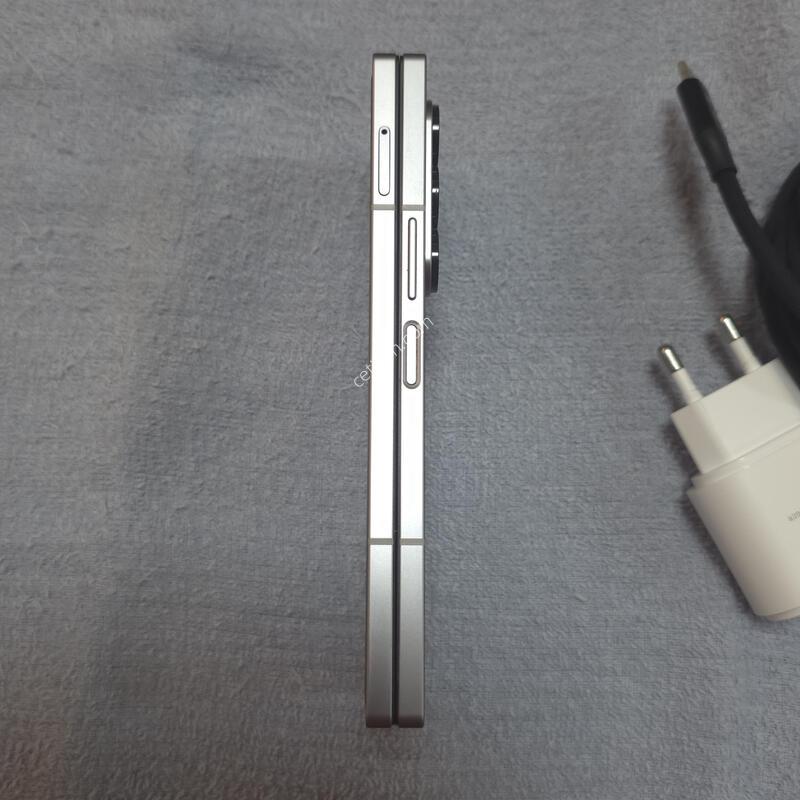 �Ｚ ������ Z����6 �ǹ� 256GB �� ��ǰ�� �Ǹ�