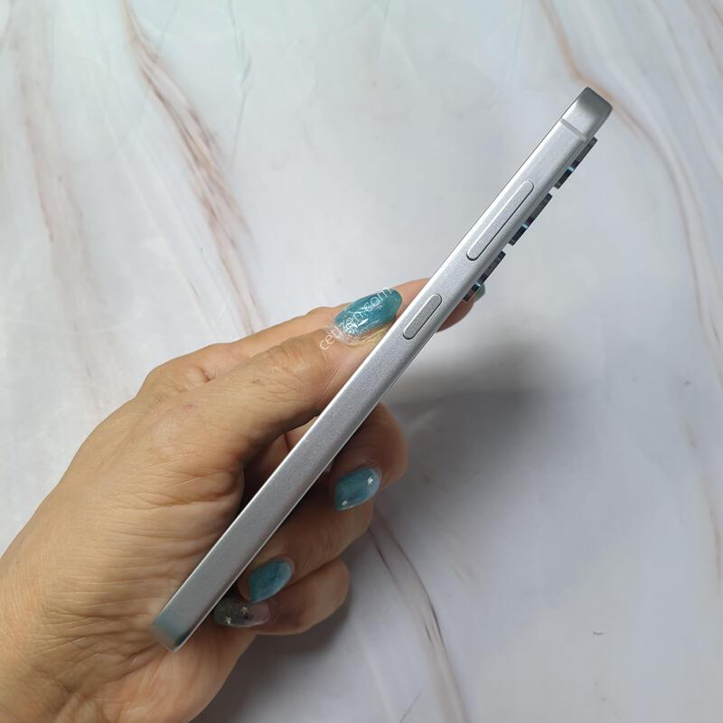 KT ������ S24 �׷��� 256G S�� �Ǹ��մϴ�