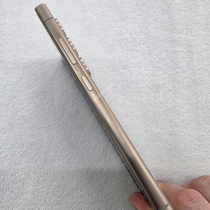 ������S24��Ʈ�� ƼŸ�� 256GB  ���������� ��뷮 ���� �̻��������Դϴ� ���⽺������