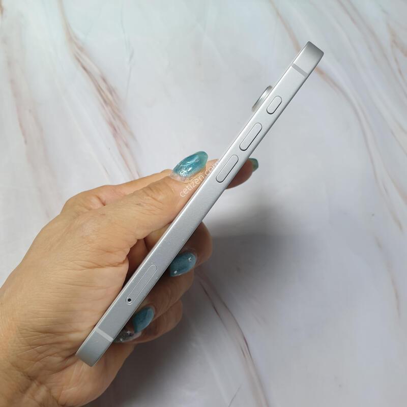 ������16e ȭ��Ʈ 128G S�� �Ǹ��մϴ�