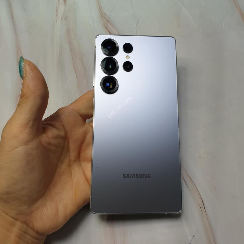 LG ������ S25��Ʈ�� ƼŸ���ǹ����� 256G S�� �Ǹ��մϴ�