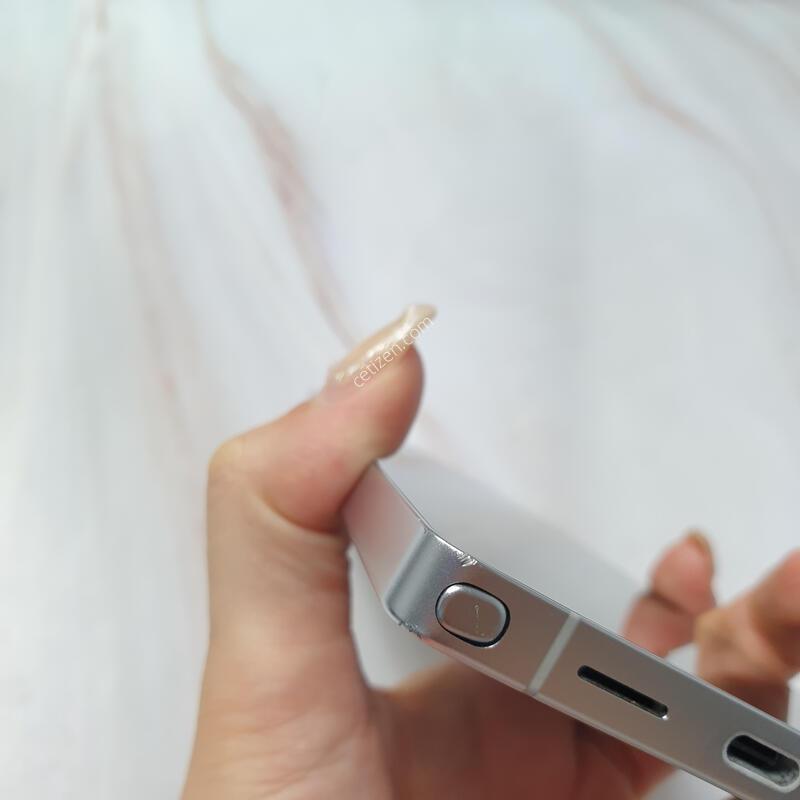 LG ������ S25��Ʈ�� ƼŸ���ǹ����� 256G A�� �Ǹ��մϴ�