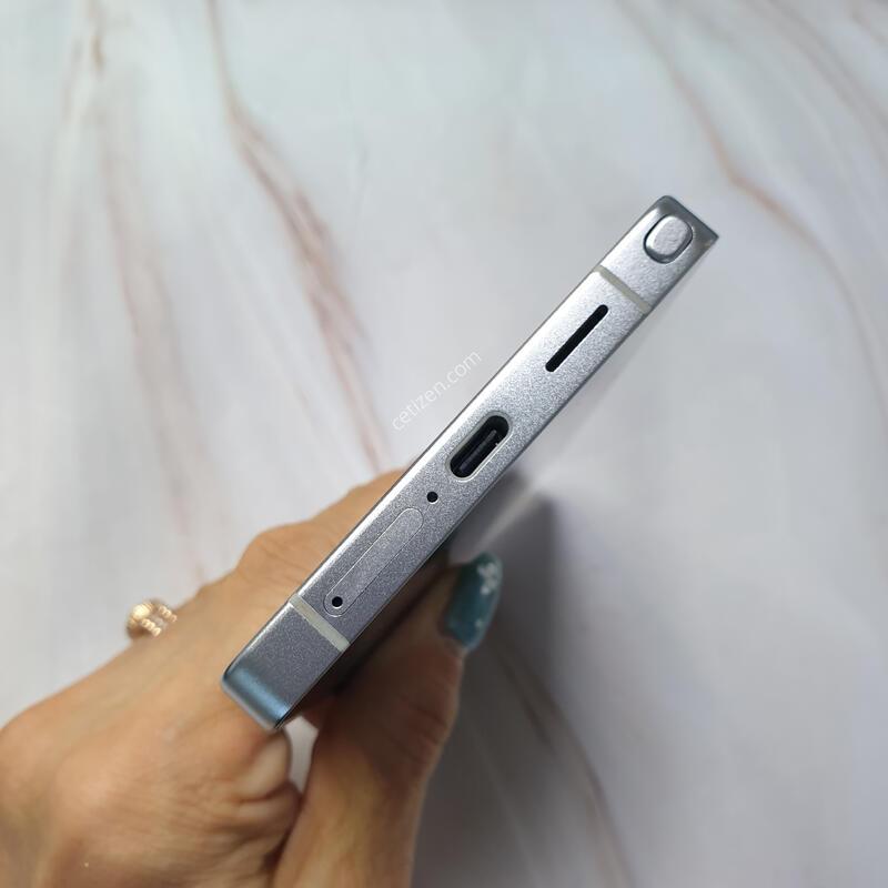 LG ������ S25��Ʈ�� ƼŸ���ǹ����� 256G A�� �Ǹ��մϴ�