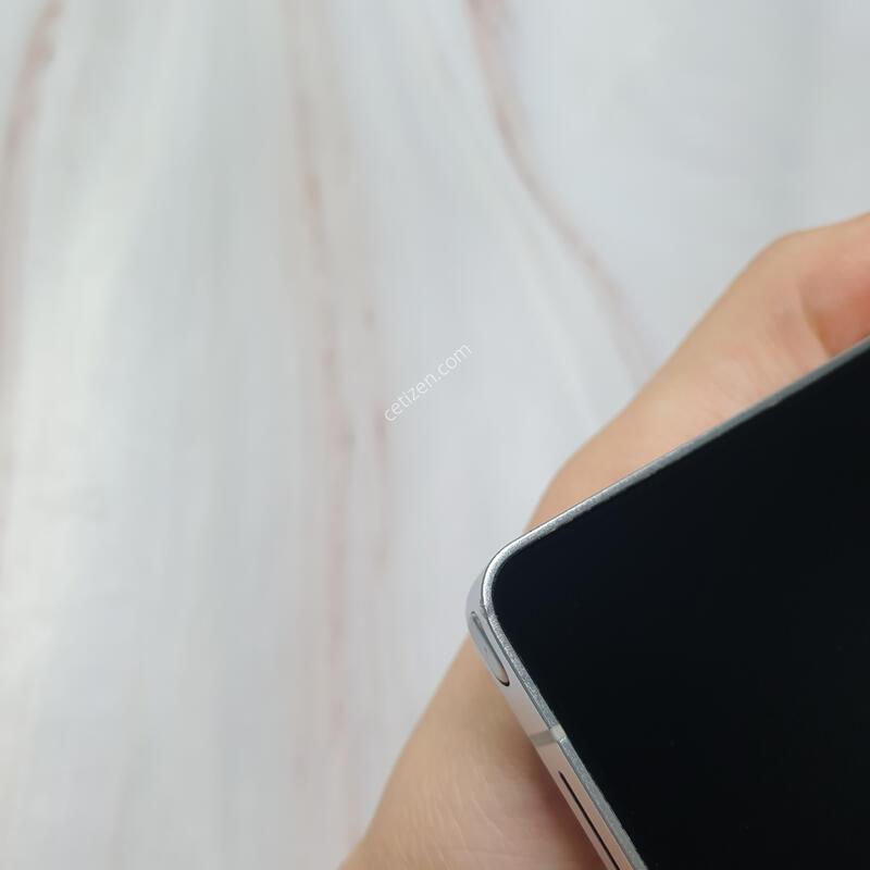 LG ������ S25��Ʈ�� ƼŸ���ǹ����� 256G A�� �Ǹ��մϴ�