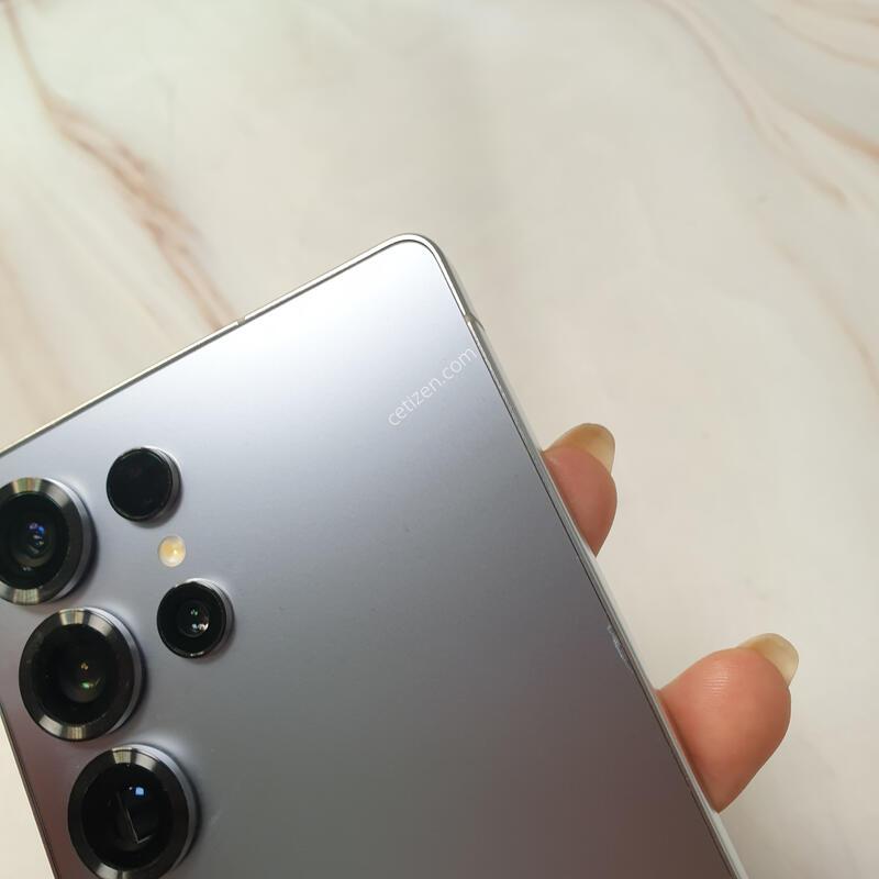 LG ������ S25��Ʈ�� ƼŸ���ǹ����� 256G A�� �Ǹ��մϴ�