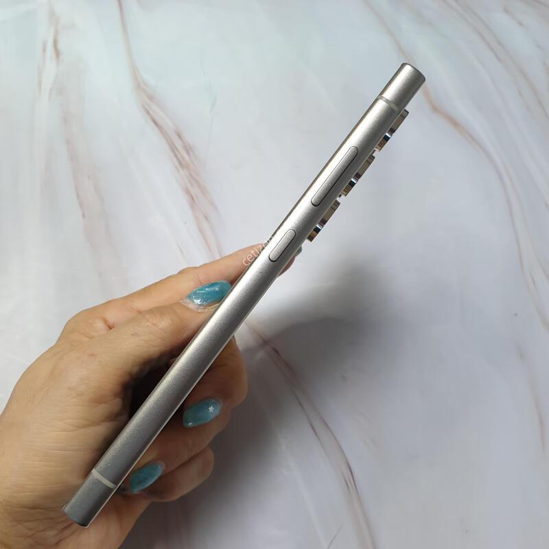 LG ������ S24��Ʈ�� ƼŸ�����ο� 256G S�� �Ǹ��մϴ�