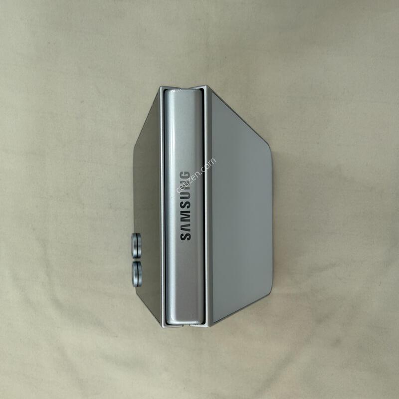 SK ������ Z �ø�6 ���� �Ǹ� �մϴ�.
