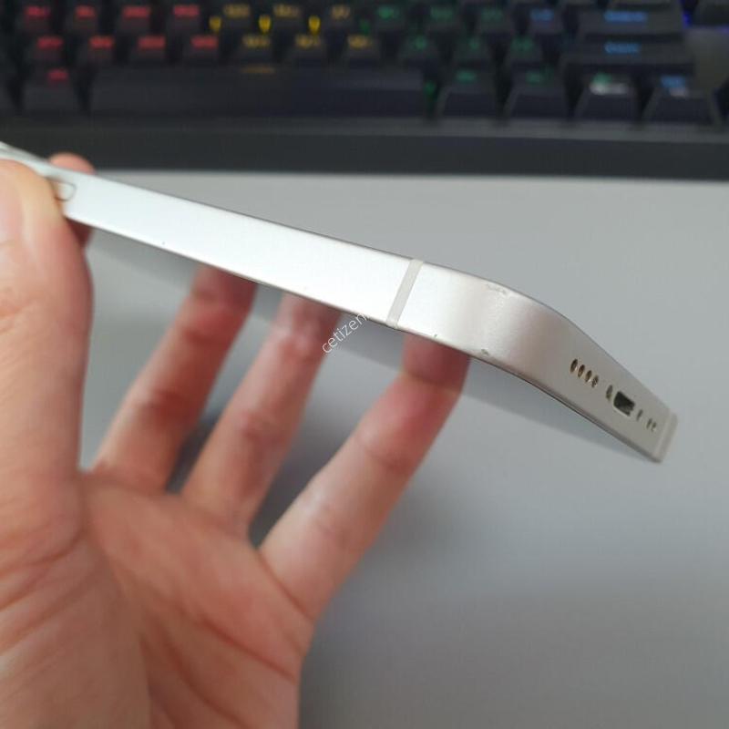������13 �̴� / 256GB / ȭ��Ʈ / ���͸����� 66%