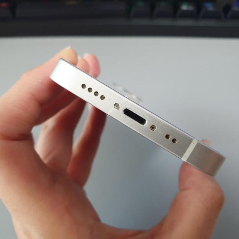 ������13 �̴� / 256GB / ȭ��Ʈ / ���͸����� 66%