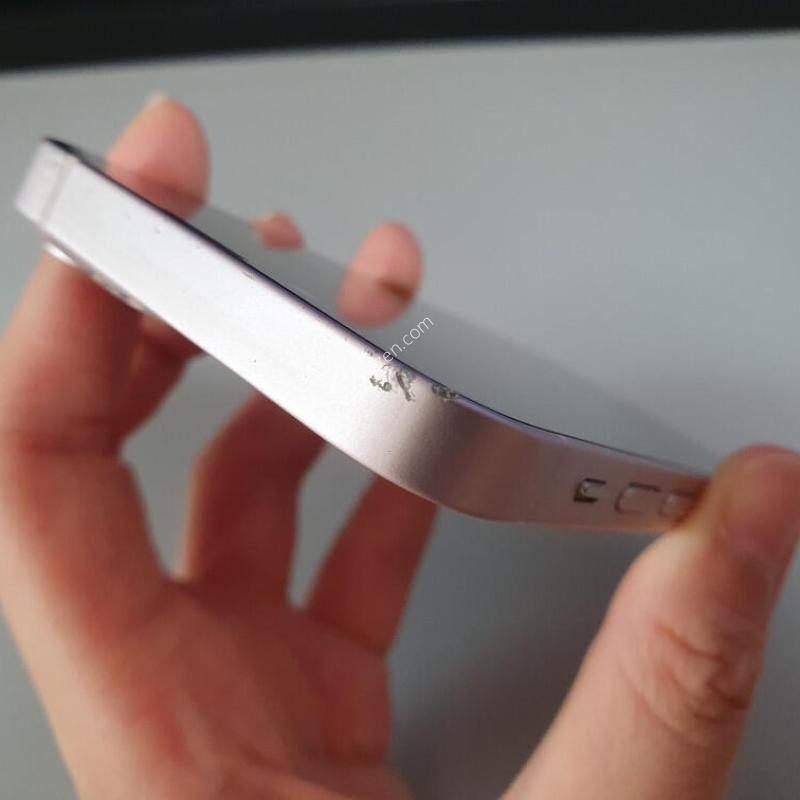 ������13 �̴� / 128GB / ��ũ / ���͸����� 84%