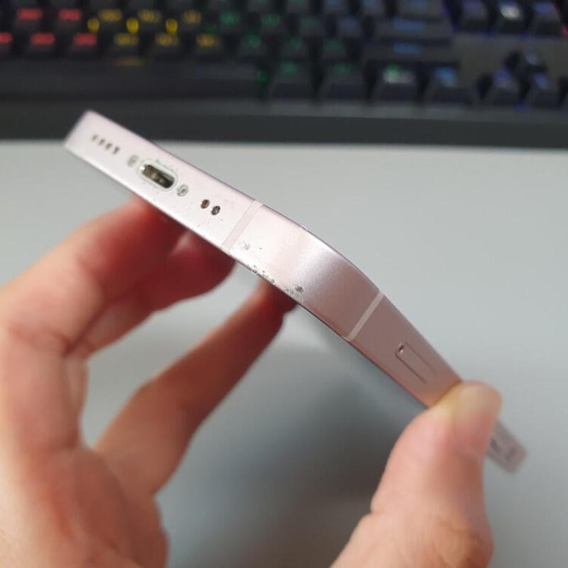 ������13 �̴� / 128GB / ��ũ / ���͸����� 84%