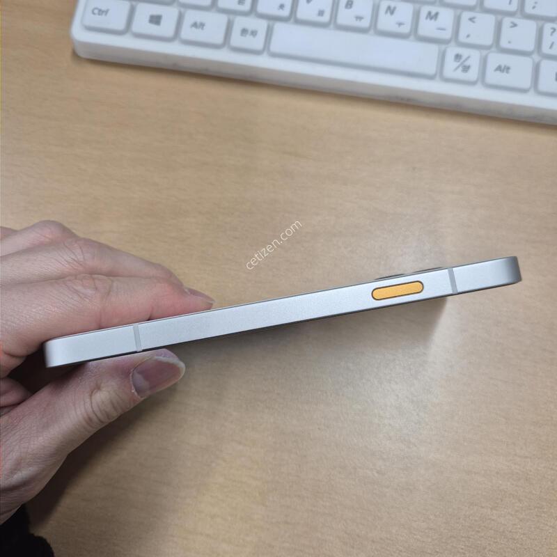 ���̺� �ó���� ȭ��Ʈ A�� 128GB