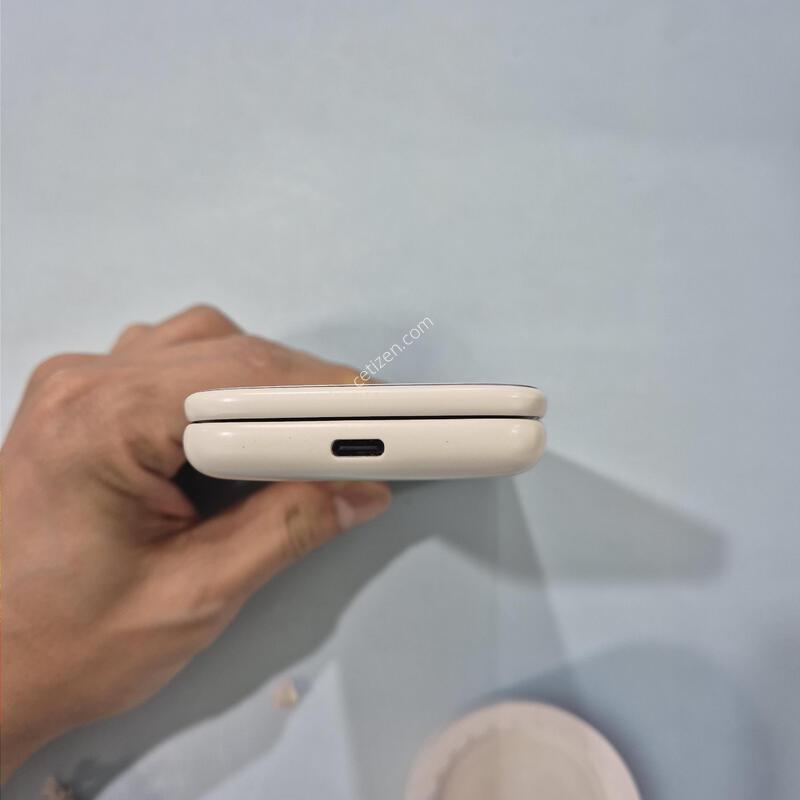 ��Ÿ������ ȭ��Ʈ S�� 32GB