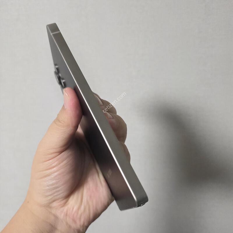 ������ S25��Ʈ�� ƼŸ�� ���� 256�Ⱑ SS�� �Ⱦƿ�~