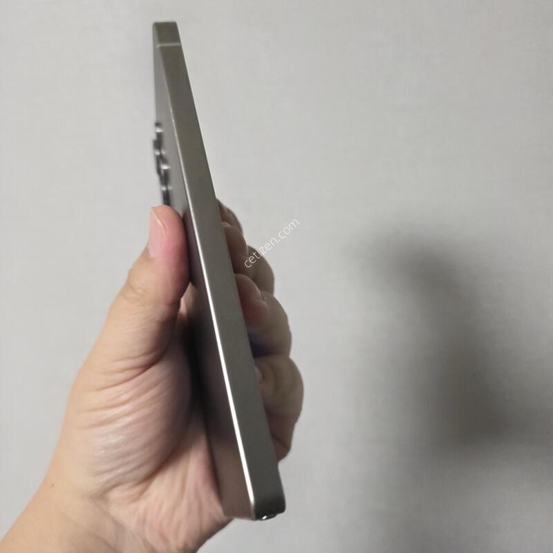 ������ S25��Ʈ�� ƼŸ�� ���� 512�Ⱑ SS�� �Ⱦƿ�~