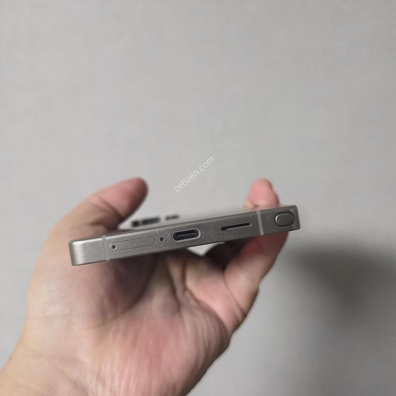 ������ S25��Ʈ�� ƼŸ�� ���� 512�Ⱑ SS�� �Ⱦƿ�~
