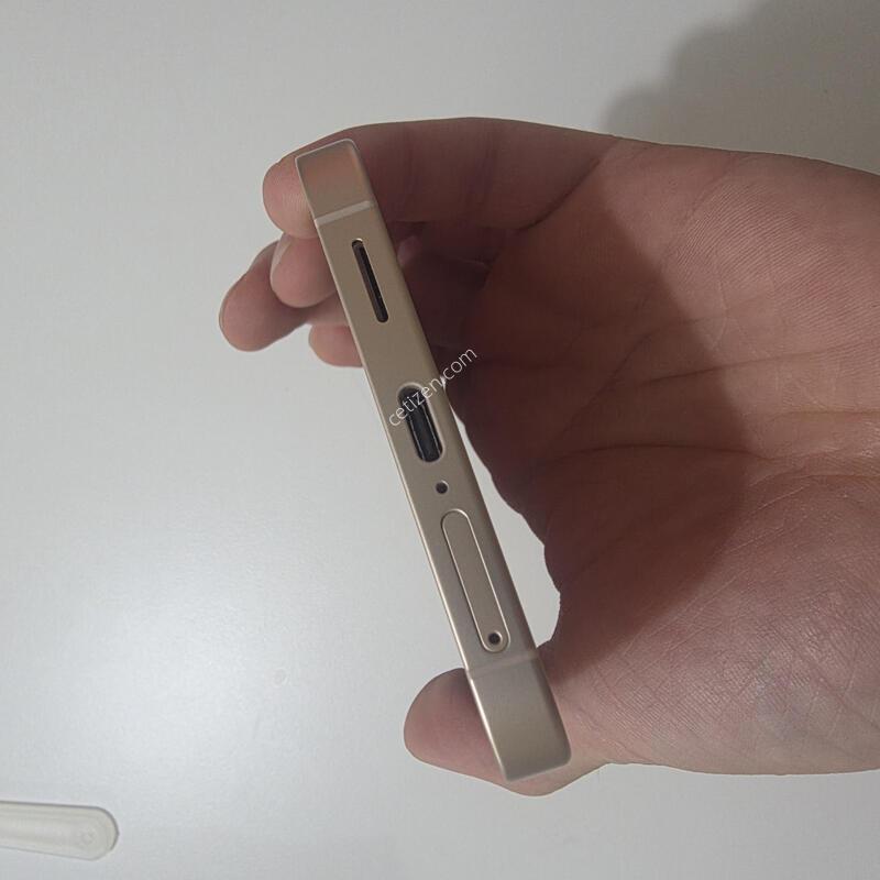 ������ S25+�÷��� ��ũ��� 512GB