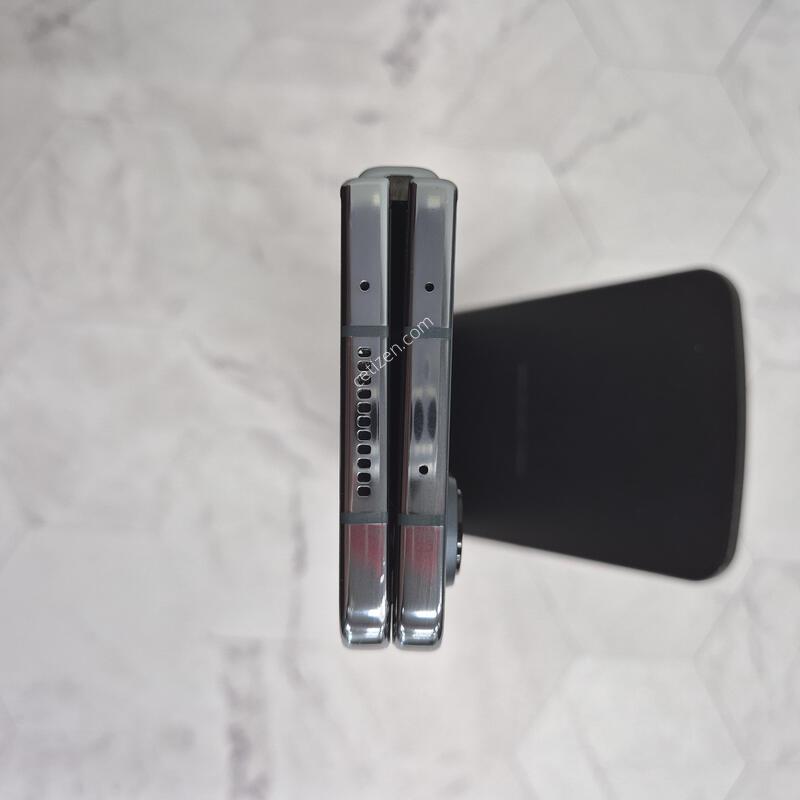 ������Z����4 �׷��� 512GB
