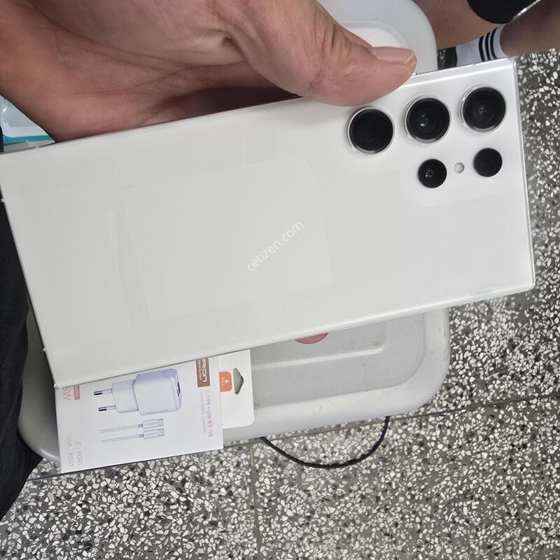 SK S23��Ʈ�� (S918) 256G ȭ��Ʈ���� ����� �˴ϴ�