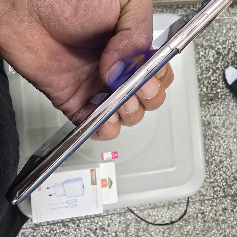 SK S21 (G991) 256G ���û��� ����� �˴ϴ�
