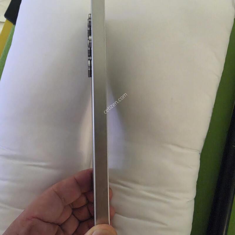 ������ 25 ��Ʈ�� 512G �ǹ����� �Ǹ�