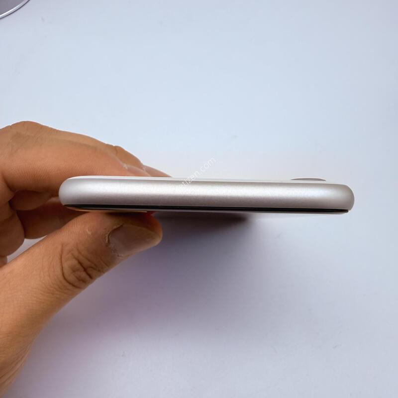 ������se2  128GB ���۱� �Ǹ�