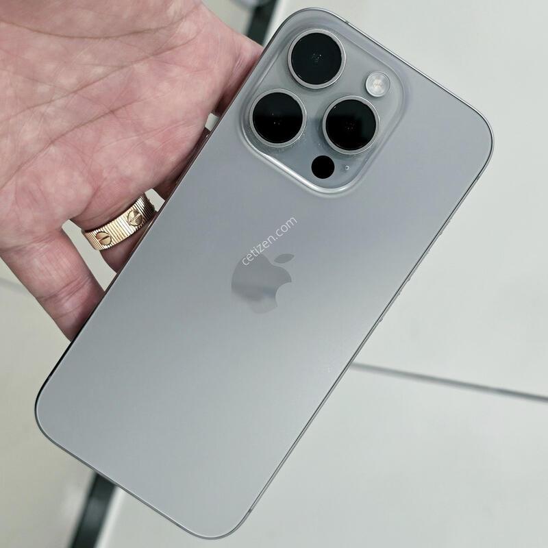 ������ 15���� ���� ƼŸ�� 256GB ����A�� �Ǹ�