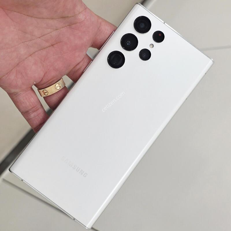 ������ S22 ��Ʈ�� ȭ��Ʈ 256GB