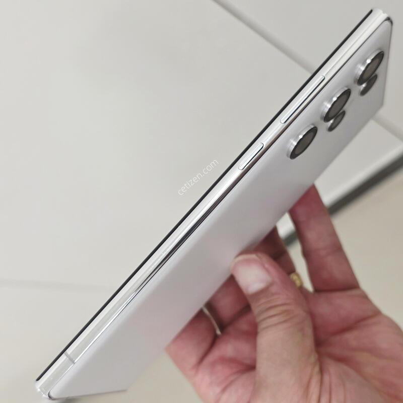 ������ S22 ��Ʈ�� ȭ��Ʈ 256GB