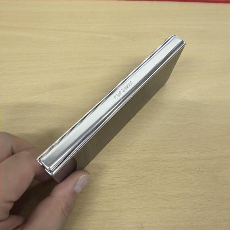 ������Z����4 ������ 512GB